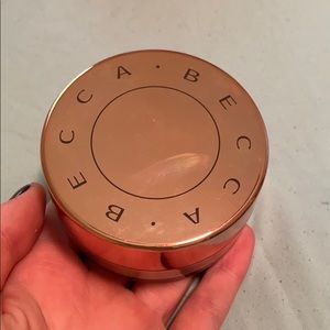 Becca Champagne Pop Glow Dust Highlighter